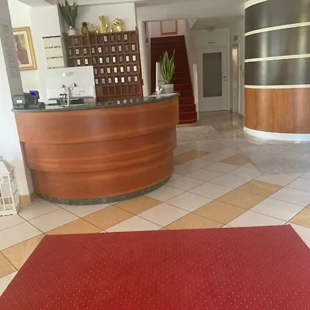 Hotel Elsa 2