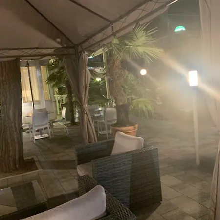Elsa 2 2* Milano Marittima