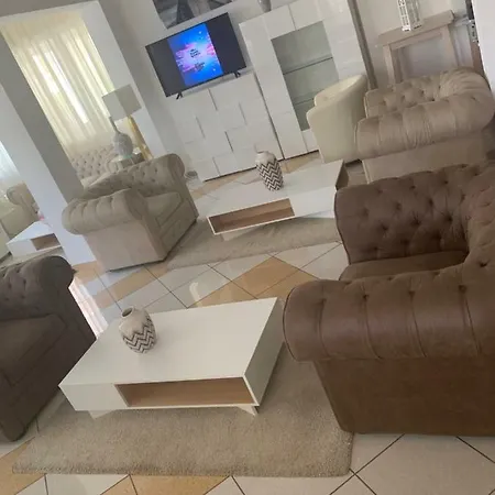 Elsa 2 Hotel